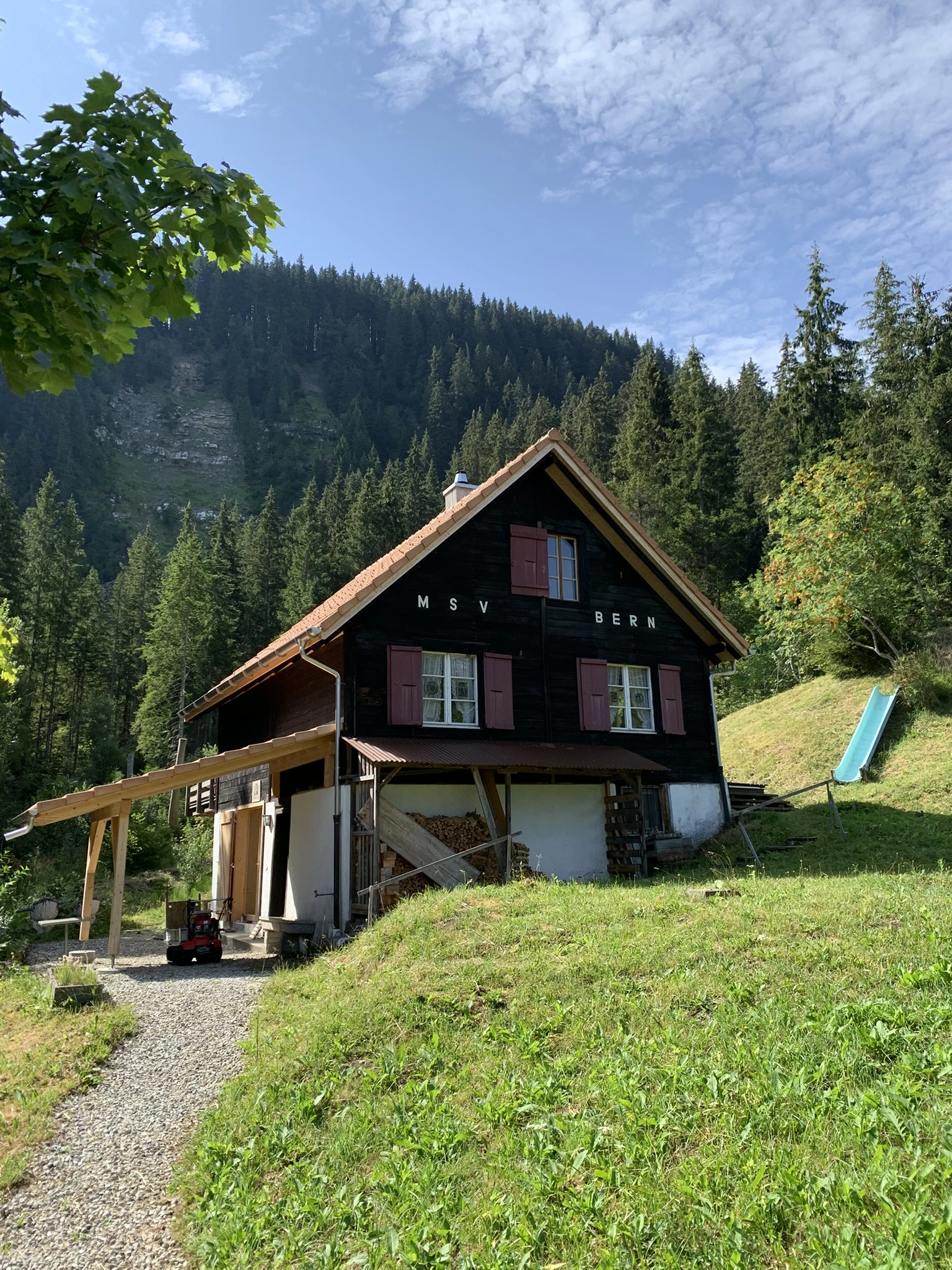 Ferienhaus in der Waldlichtung